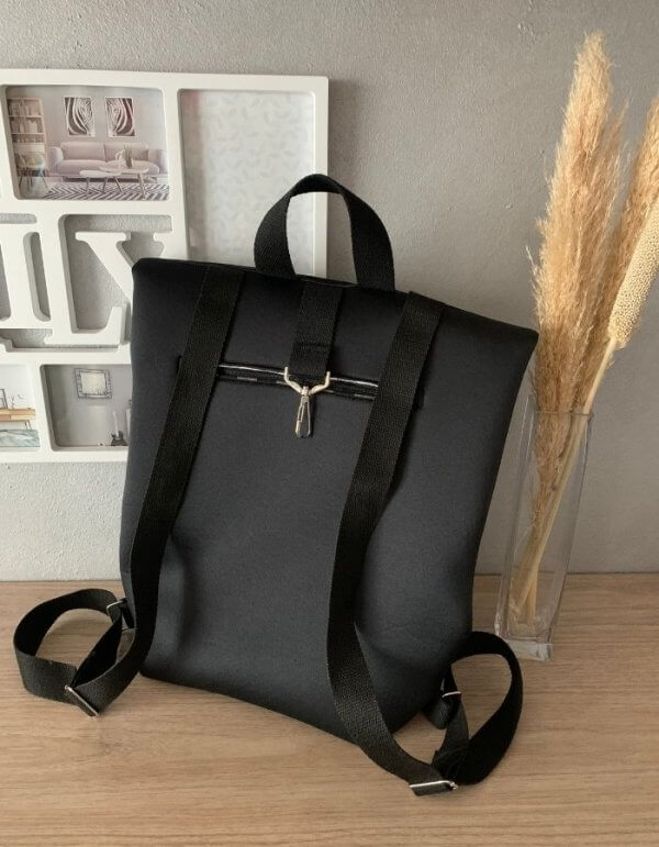 MOCHILA CAMINO NEOPRENO NEGRA