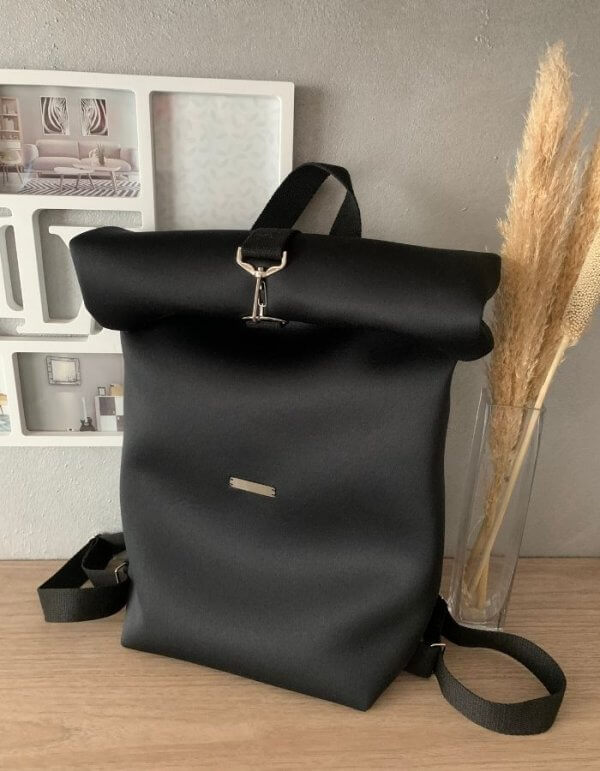 MOCHILA CAMINO NEOPRENO NEGRA