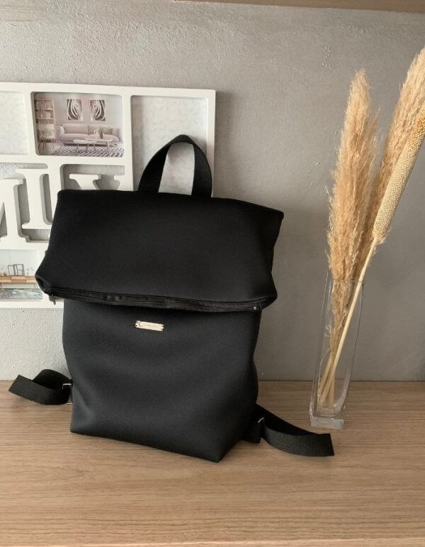 MOCHILA CAMINO NEOPRENO NEGRA